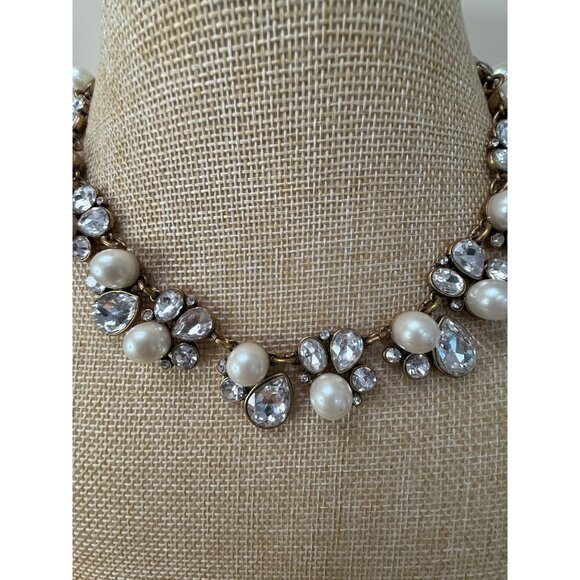 Ann Taylor Pearl & Rhinestone Gold Statement Necklace 18" Elegant Womens Jewelry - Picture 2 of 12